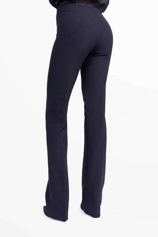 Essence Hose Schwarz